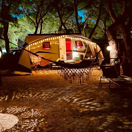 Glaming La Yurta Nel Luxe Ingerichte Caravan Torino di Sangro